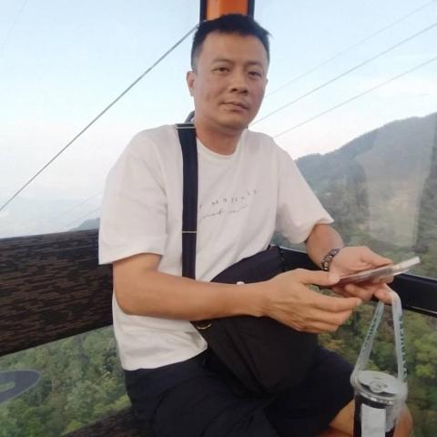 提供衝浪板貨運服務的專家周伯翰