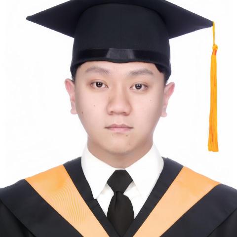 提供游泳課服務的專家則侑