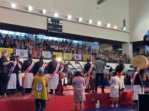 新點子錄影 - 2025世界李氏宗親大會於三重體育館隆重舉行，我們以3機EFP多機拍攝與多地網路直播轉播，完整紀錄莊嚴盛會的重要時刻。


#世界李氏宗親大會
#宗親聯誼活動
#三重體育館
#EFP多機拍攝
#網路直播
#典禮紀錄
#新點子錄影
