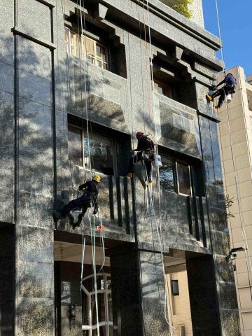 外牆修繕蜘蛛人 - 外牆清洗