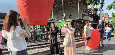 林莛蓁 - 衞生局天燈撿拾紀錄