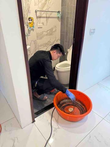 晶通衛生行 通水管 - 通馬桶