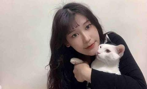 ㄚ莞 - 小貓與我貼貼