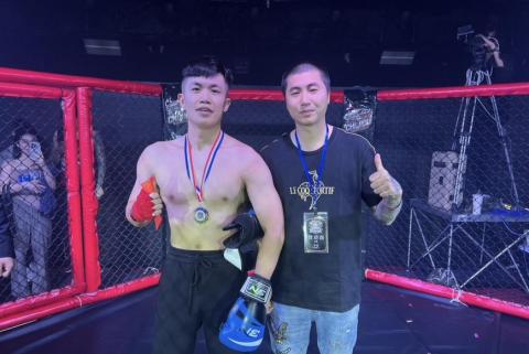 陳皓展 - Harris - 