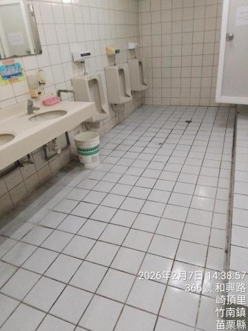 沈鏡明個人工作室 - 宿舍女廁