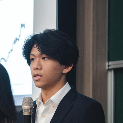 提供多益成績服務的專家陳昱丞