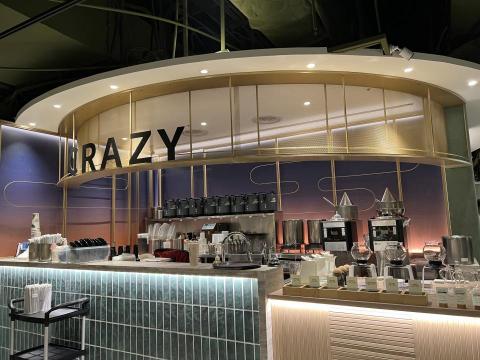 廖偉森 - 造型鐵件及背景