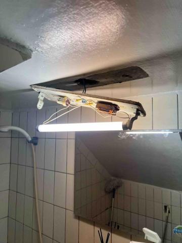 蕭先生 - 燈具更新前