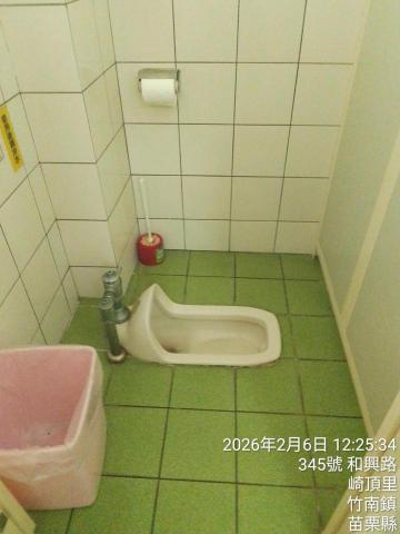 沈鏡明個人工作室 - 公司女廁