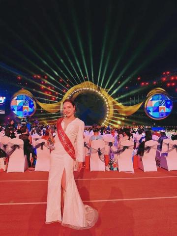 BettySusu - 表揚頒獎造型