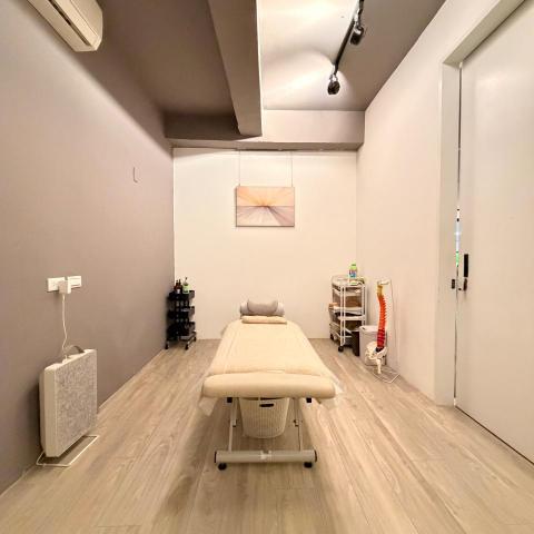 提供刮痧刀服務的專家肌恢復身體平衡工作室