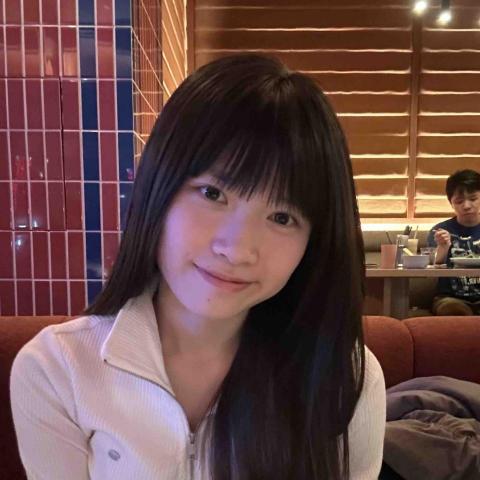 提供特教安親班台中服務的專家黃苡寧