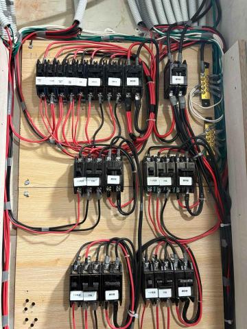 阿弘工程行 - 套房分電錶