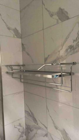 恩光 - 浴室配件安裝