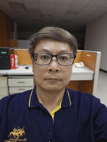 提供中古小貨車服務的專家潘坤昇