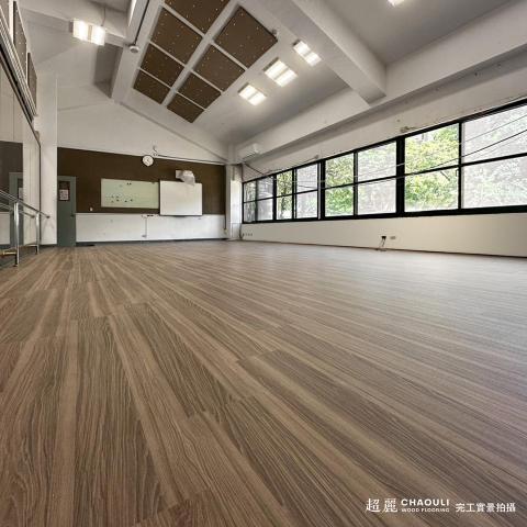 超麗木地板-小恩 - 