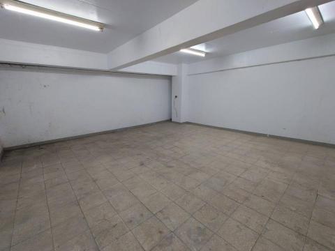 職人拆除 - 公司舊家具及雜物垃圾清運