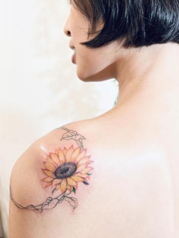 Flora_tattoo - 幫客人設計的客製圖案