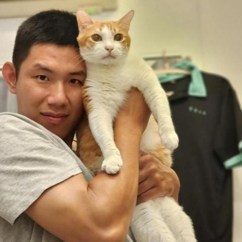 提供隱格鬥服務的專家許中碩