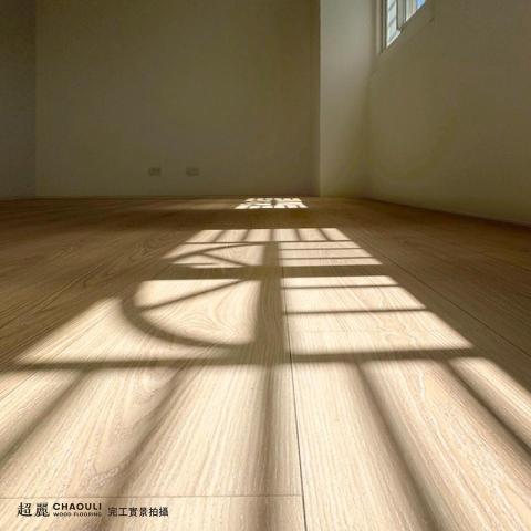 超麗木地板-小恩 - 