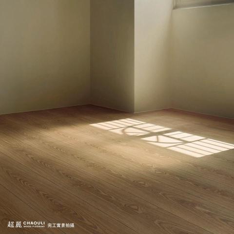 超麗木地板-小恩 - 