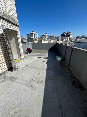 建弘裝潢工程有限公司 - 頂樓防水底底塗