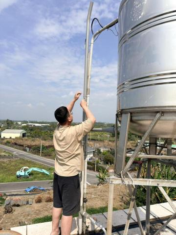 煜伸水和電維修 - 5樓頂水塔出水球閥透氣管配管更新