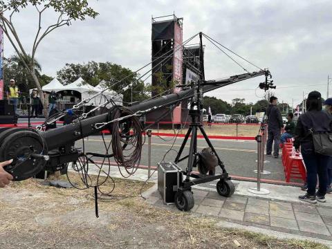 新點子錄影 - 搖臂＋多機導播｜打造震撼場面・完整紀錄每一刻

搖臂拍攝打造震撼視覺場面｜多機導播完整紀錄每一刻｜提升活動質感與品牌形象｜畫面不漏接｜專業穩定讓企業安心選擇
