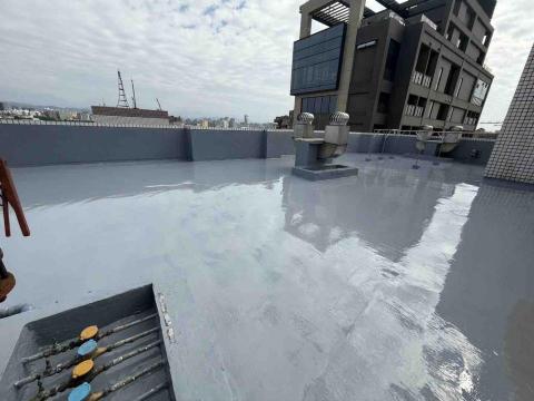 和盛塗裝工程 - 防水層塗佈完成