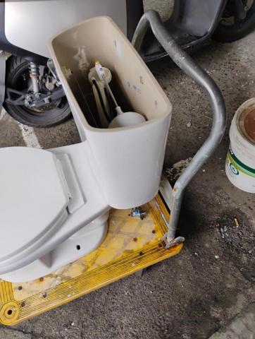 煜伸水和電維修 - 一般分離式馬桶安裝