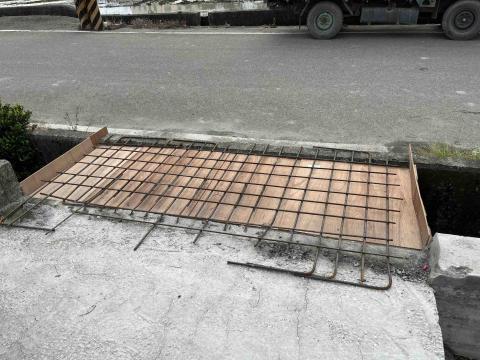 阿泓工程 - 灌漿前鋪設鋼筋