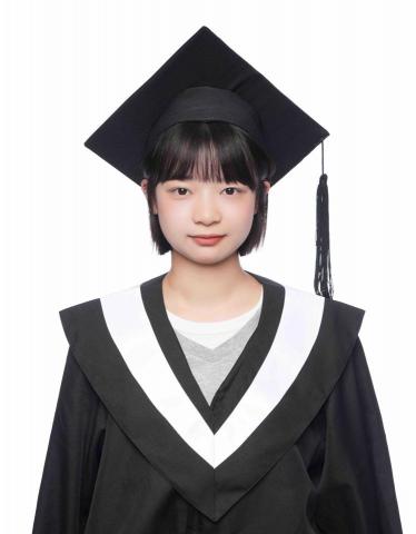 提供相機街服務的專家洪苡涵