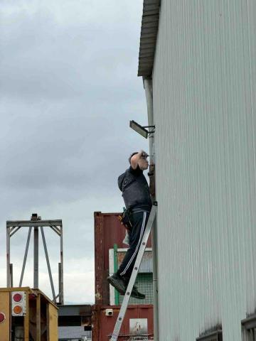 宜蘭弱電阿威 - 