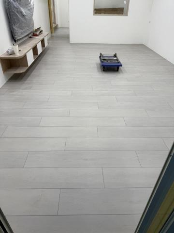 昕陽裝潢 - Spc卡扣地板6.5mm倒角完工圖