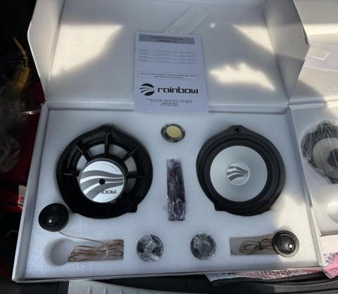 Neil汽車影音配件 - Rainbow 車系專用啦啊