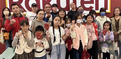 卓綺麗 - 和孩子一同外出郊遊