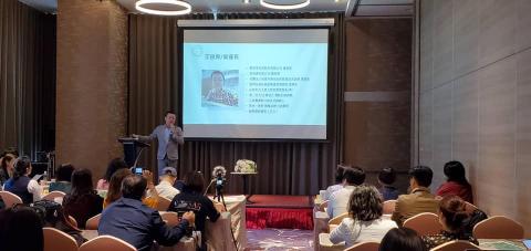 前行管顧科技/王俊傑 - 品牌經營分享
台北美業論壇分享品牌如何客戶經營與官方帳號應用