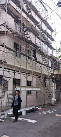 呂百仕 - 外牆防水橫式板