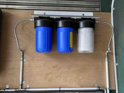 Yang&rsquo;s 水電維修、工程 - 全戶型濾水器安裝