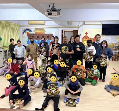 卓綺麗 - 與孩子同樂