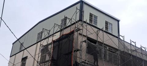 呂百仕 - 頂樓加蓋