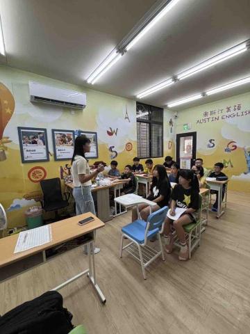 曾靖雅 - 國小作文班