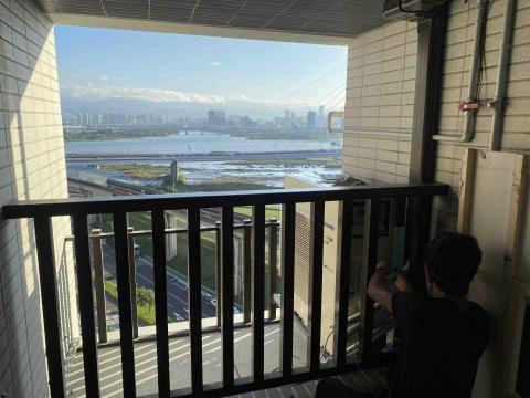 勝陽空調電器行 - 1對4分離式冷氣安裝與銅管修飾槽安裝