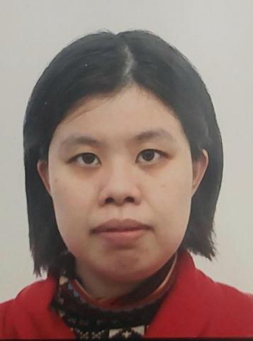 提供壁貼鏡服務的專家劉映君