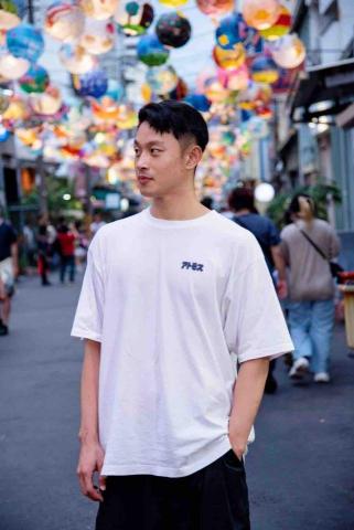 提供ChatGPT教學服務的專家王仁宏