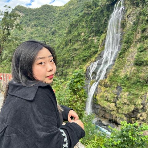 提供三重寵物店服務的專家吳沛螢