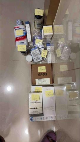 欣欣 - 細心幫客戶貼出過期的物品跟日期
讓客戶清楚看見自己囤了很多可能用不完的東西
再幫客戶丟棄