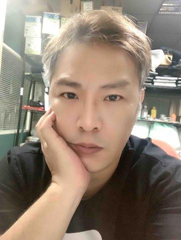 提供seo排名服務的專家張先生