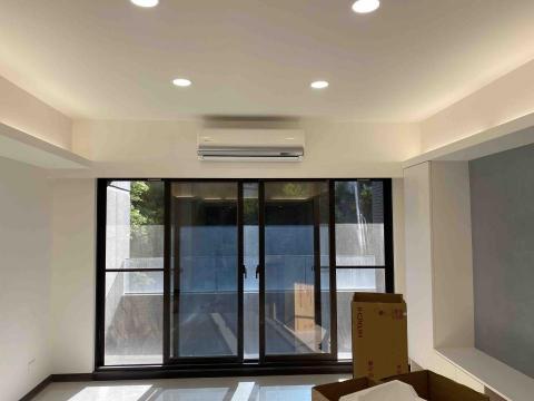勝陽空調電器行 - 分離式冷氣室內機安裝