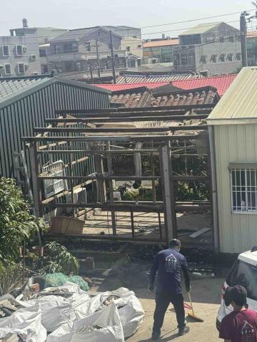 豪康拆除清運工程 - 石棉瓦拆除